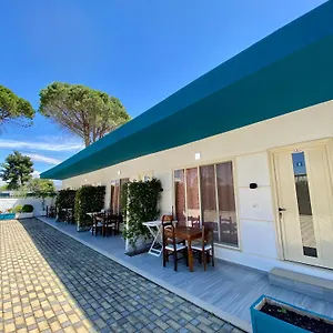 Holiday Cabins Vlore Dom wakacyjny Wlora